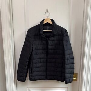 Uniqlo Black Puffer Jacket Lightweight Insulated